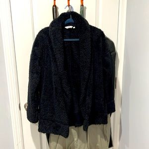 Vineyard Vines cozy sweater cardigan.
